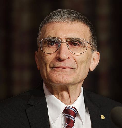 Aziz Sancar Kimdir? Özgeçmişi ve Detaylı İnceleme