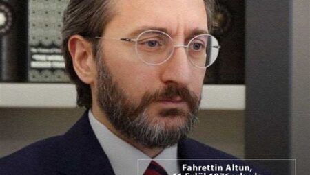 Fahrettin Altun Kimdir? Kısaca Hayatı ve Başarıları