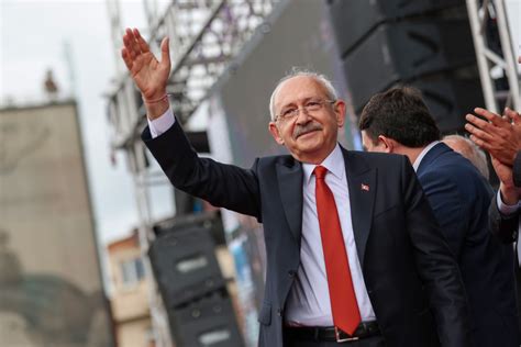 Hasan Yeşildağ Kimdir? Kariyeri ve Yaşamı